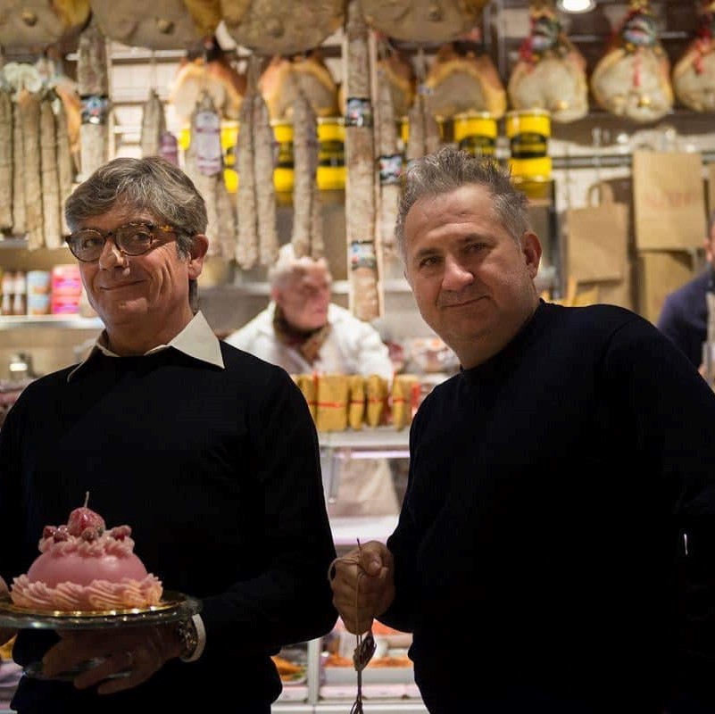 Elio Greci del ristorante-bottega ALFIONE, vincitore di "4 ristoranti", ospite a NEWSROOM