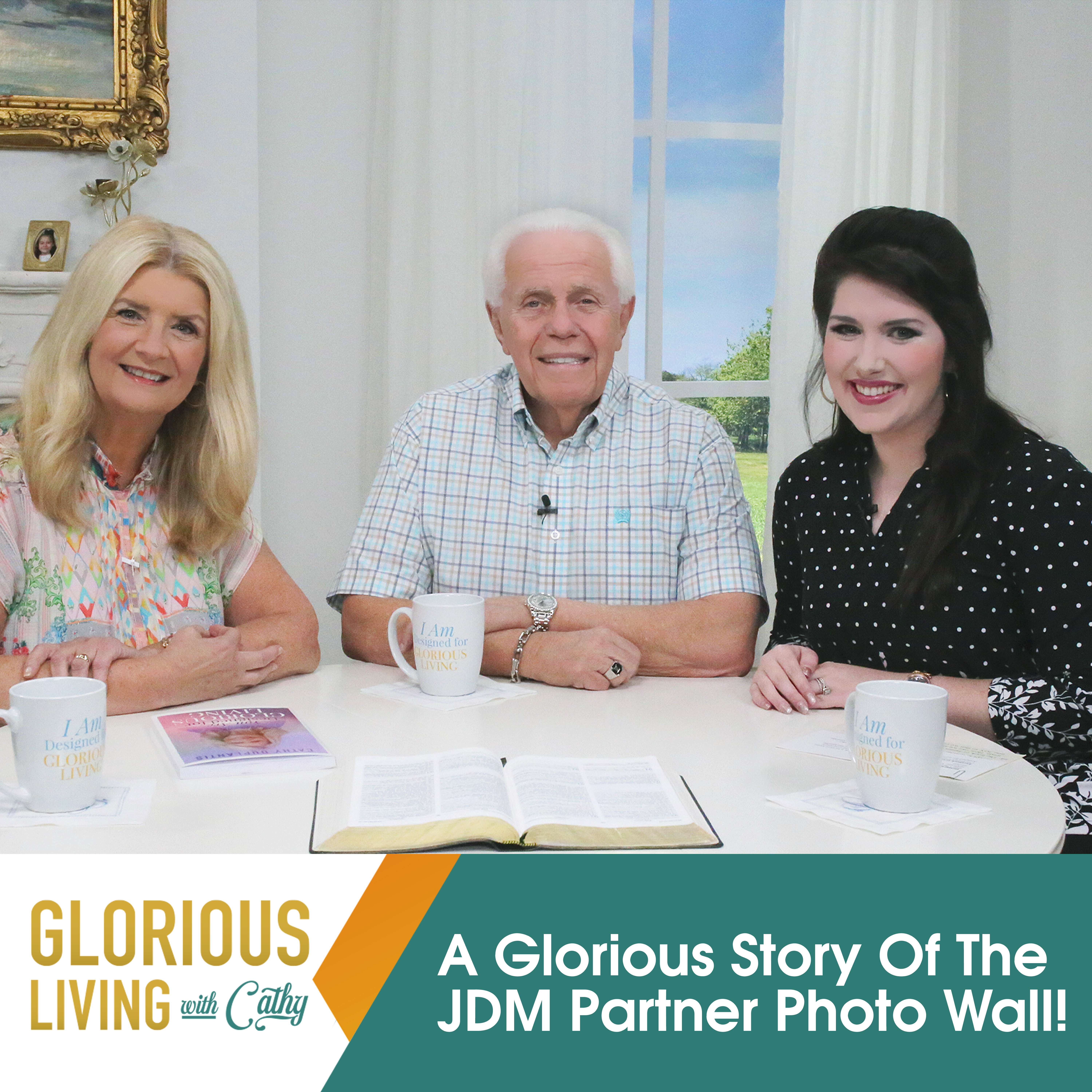 Glorious Living with Cathy: The JDM Partner Photo Wall!