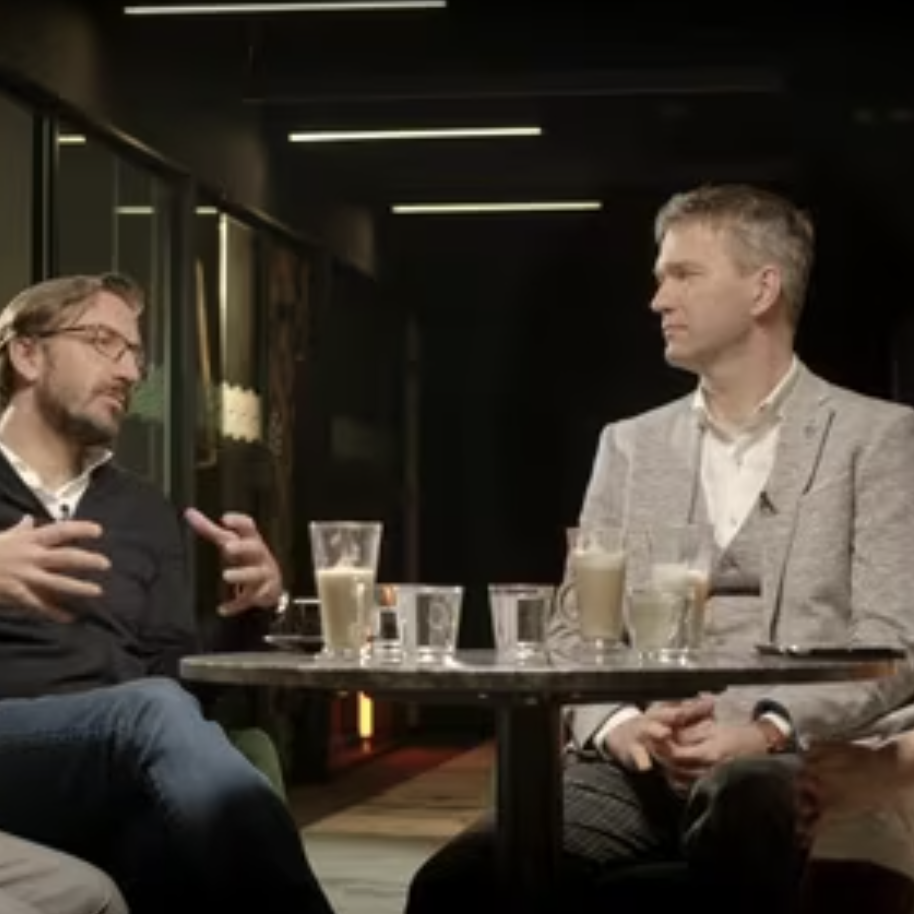 Stavět nízké domy u dopravních uzlů není udržitelné. Města plánují nová území jako před padesáti lety.