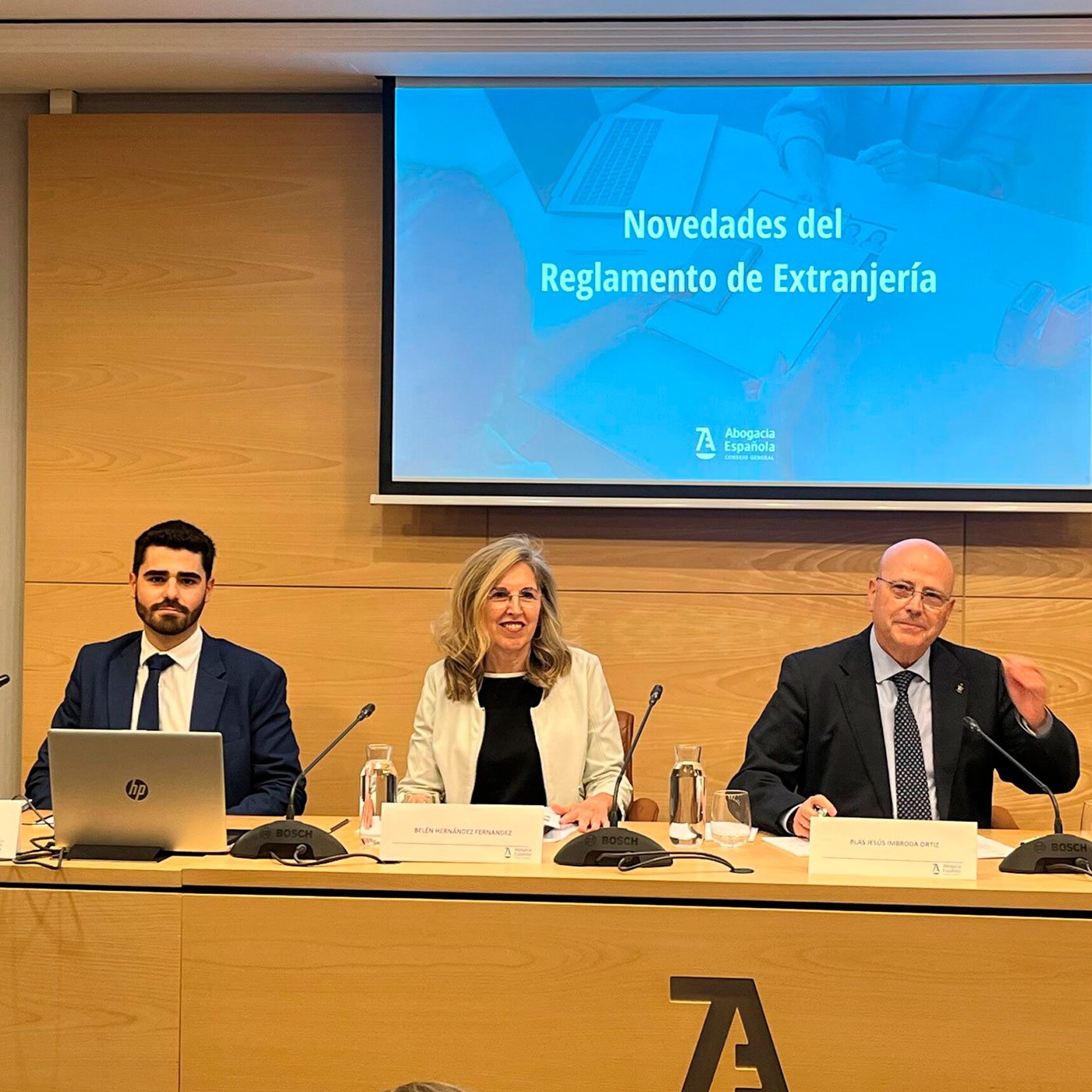 Analizan las novedades que introducirá el Reglamento de Extranjería