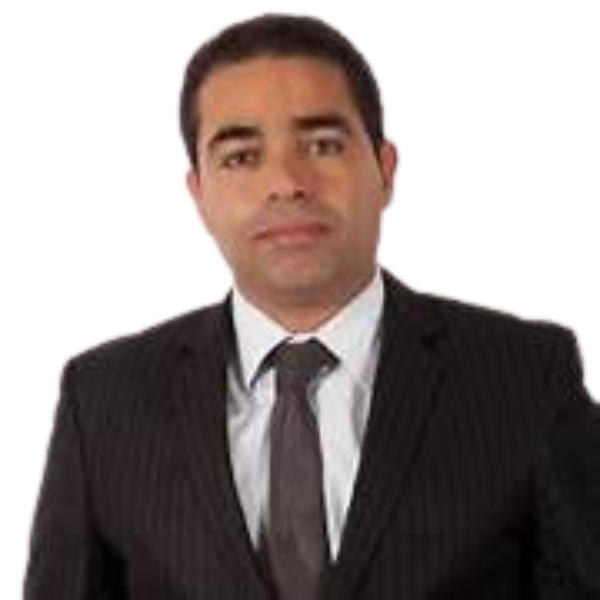 Green Investing: Balancing Performance and Resilience