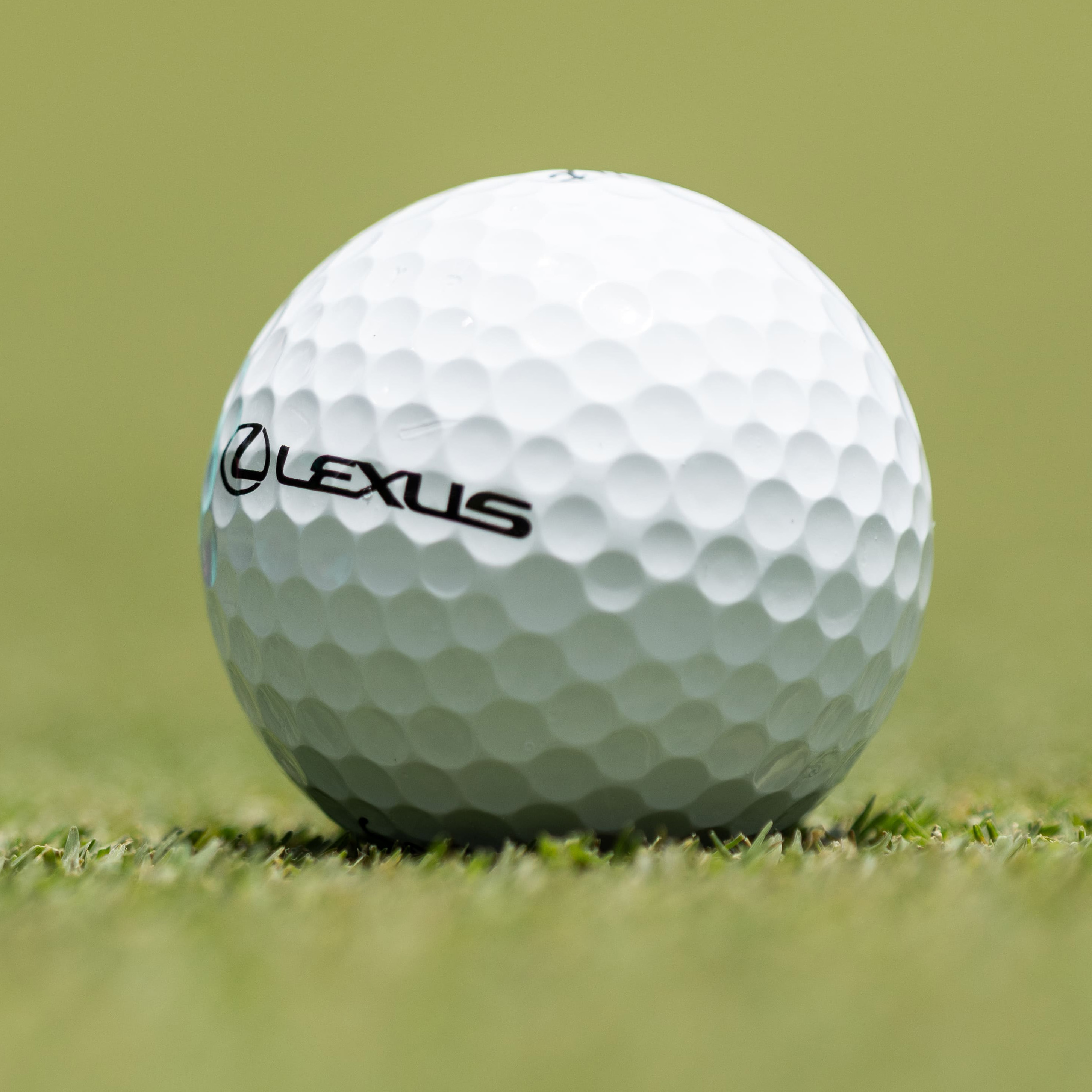 Episode 226: Lexus Sets A New Pace In Golf, While Wilson Sets A New Standard