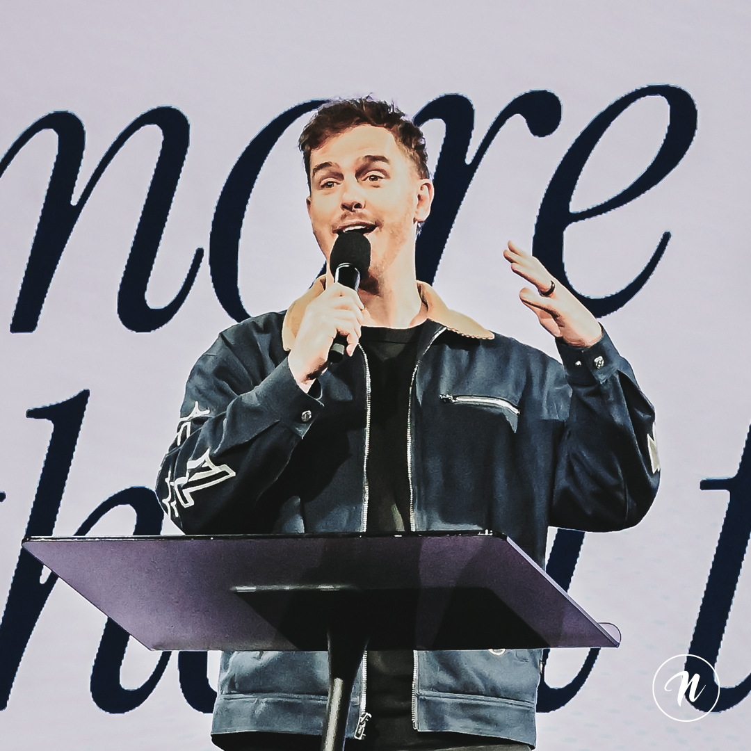 Shannon Hopper - A Faith That Fights