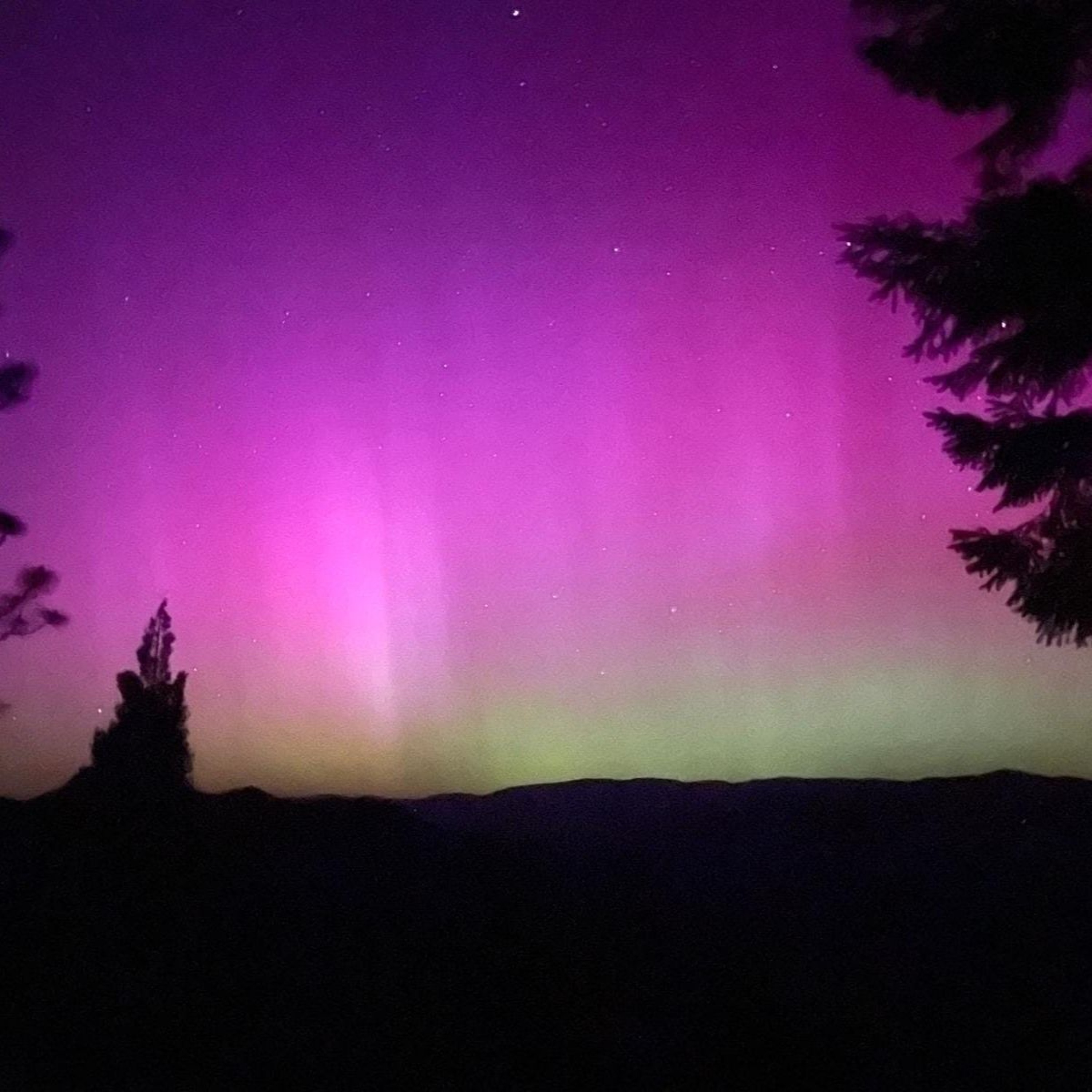 Geomagnetic Storm Supercharges Aurora Borealis Over Northern California