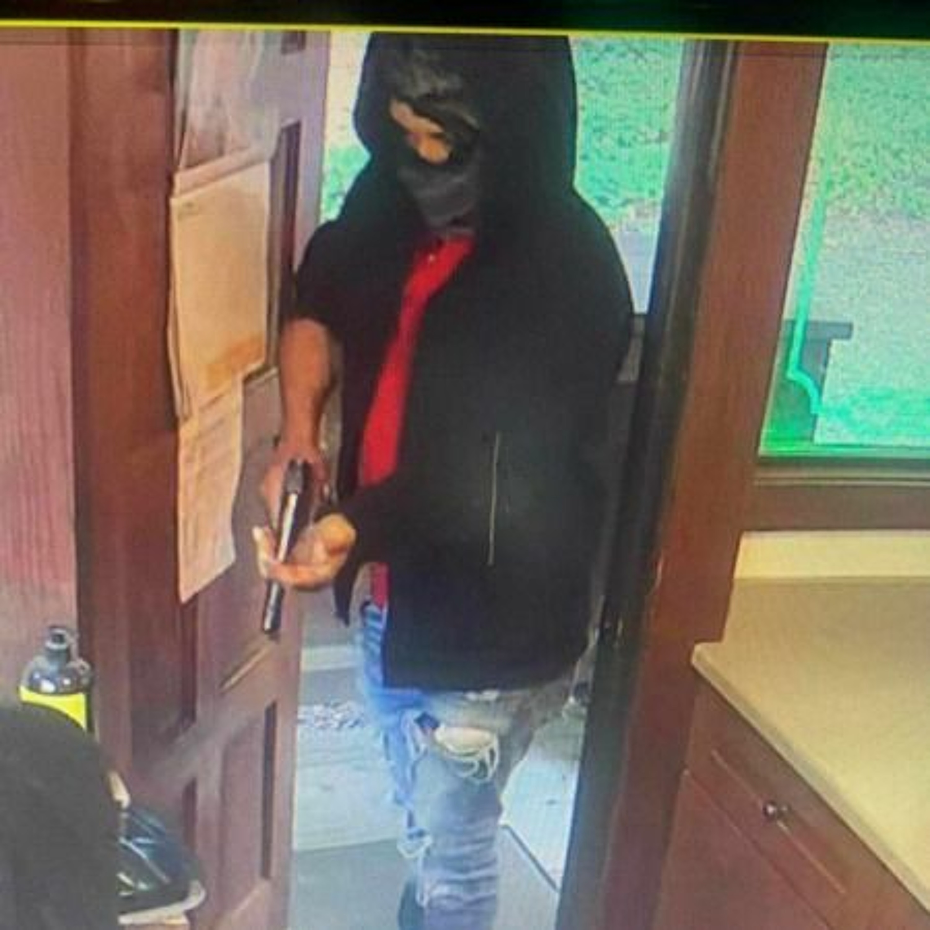 Drive-Thru Tree Clerk Robbed at Gunpoint
