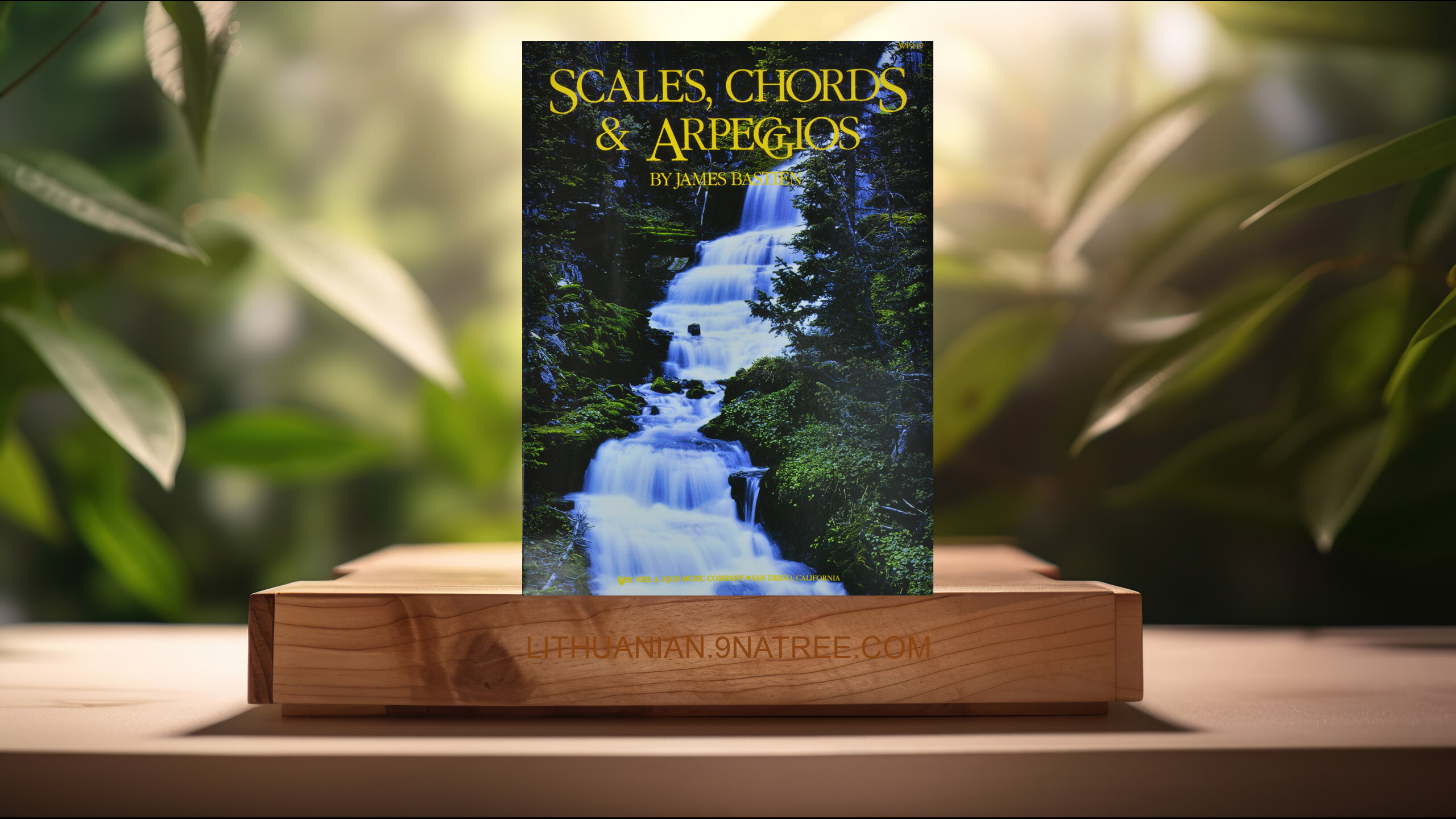 [Apžvalga] Scales, Chords & Arpeggios (James Bastien) Apibendrinta.