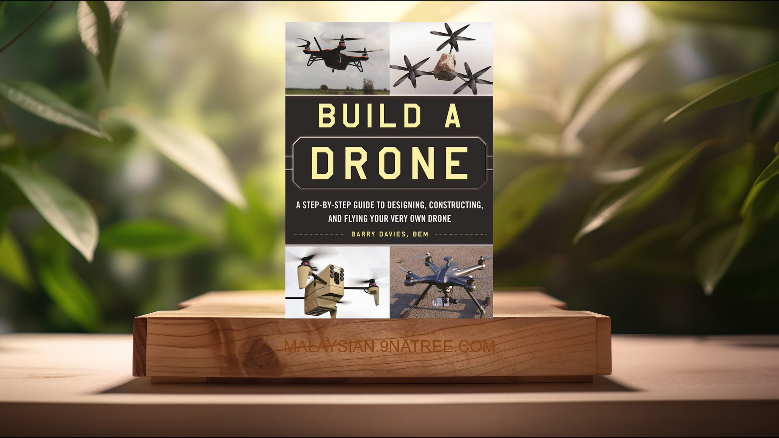 [Ulasan] Build a Drone (Barry Davies) Diringkaskan.
