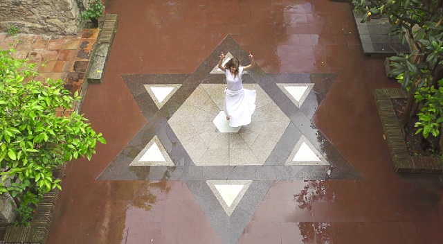 Episode Cover