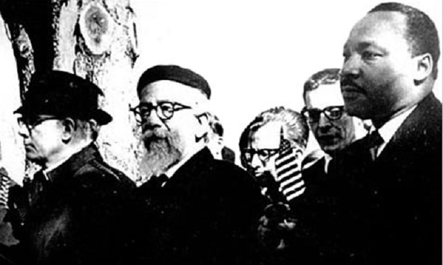 Afroamericanos y judíos marchan juntos: Martin Luther King (Jr) y Abraham Joshua Heschel, con David Malowany