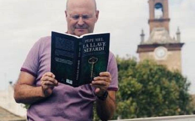 "La llave sefardí", con su autor Pepe Mel