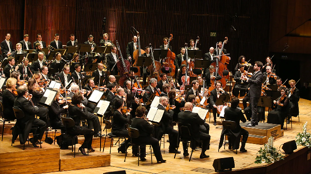 Lahav Shani dirige la Sinfonía Fantástica de Berlioz