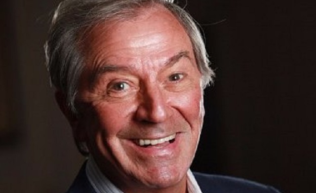 ¿Que no conoces a Des O’Connor?