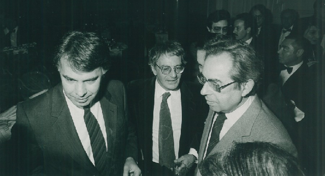 Calvo Sotelo, Samuel Hadás, Felipe Gonzalez (1981-1984)