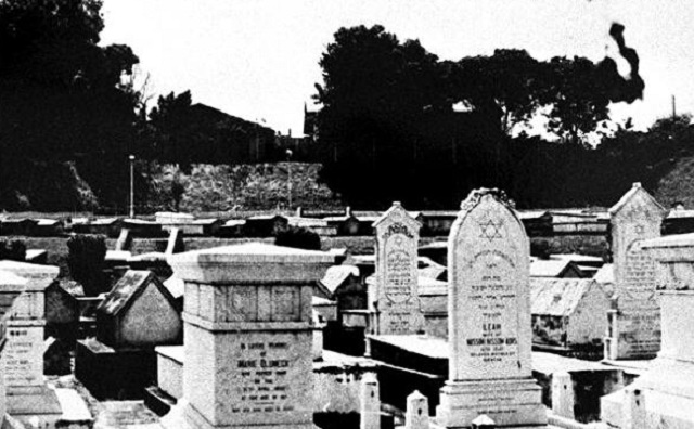 Episode Cover