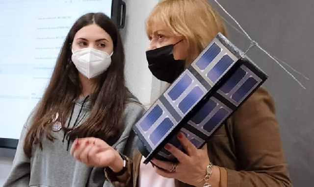 El nanosatélite de los chicos y chicas de Las Musas mira al futuro con la ayuda de Israel (I)