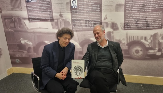 "Poesía de la Cábala", con su autor Peter Cole y su traductor Aurelio Major
