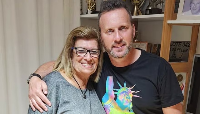 Hernán Feler: el periodista deportivo argentino que abre las transmisiones con un recuerdo a los secuestrados israelíes