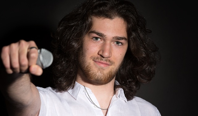 Daniel Shay: el israelí crecido en España que canta sus propias canciones... en inglés