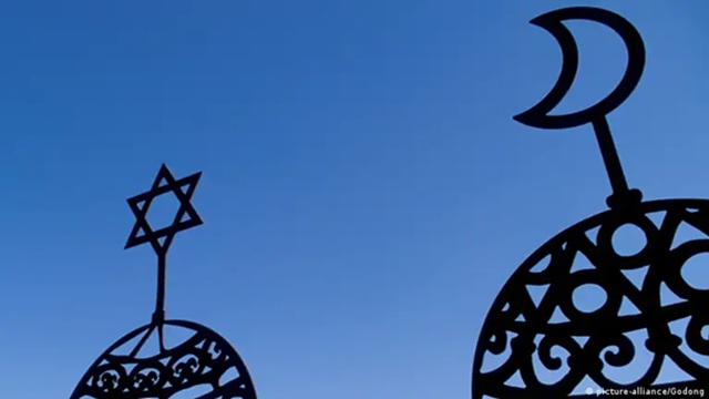 Episode Cover