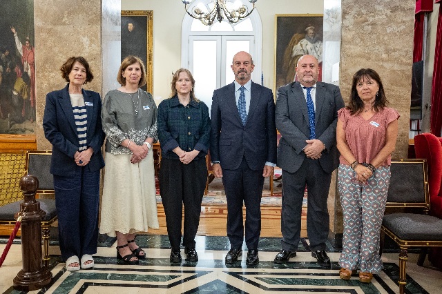 La Federación de Comunidades Judías de España denuncia en el Senado la normalización del antisemitismo, con María Royo