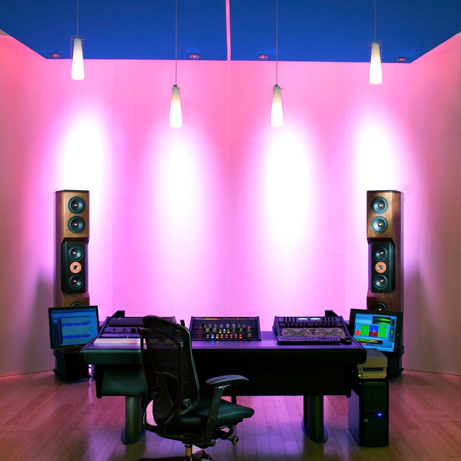 The Niche Lake of the Ozarks Company Supplying the World’s Top Recording Studios | Ep 25 w/ James Rericha of Argosy