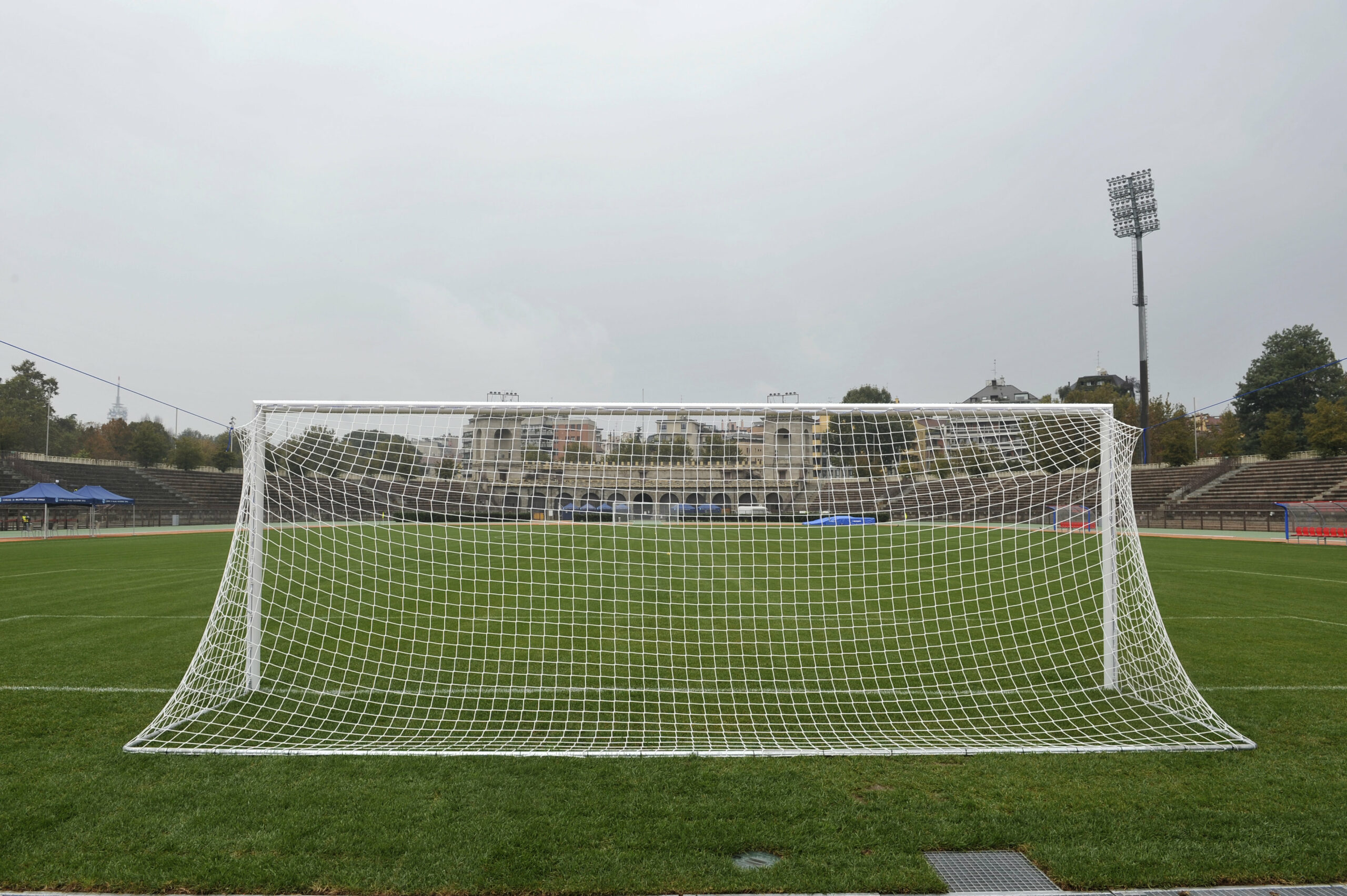 Il Calcio e le positività (ad intermittenza)