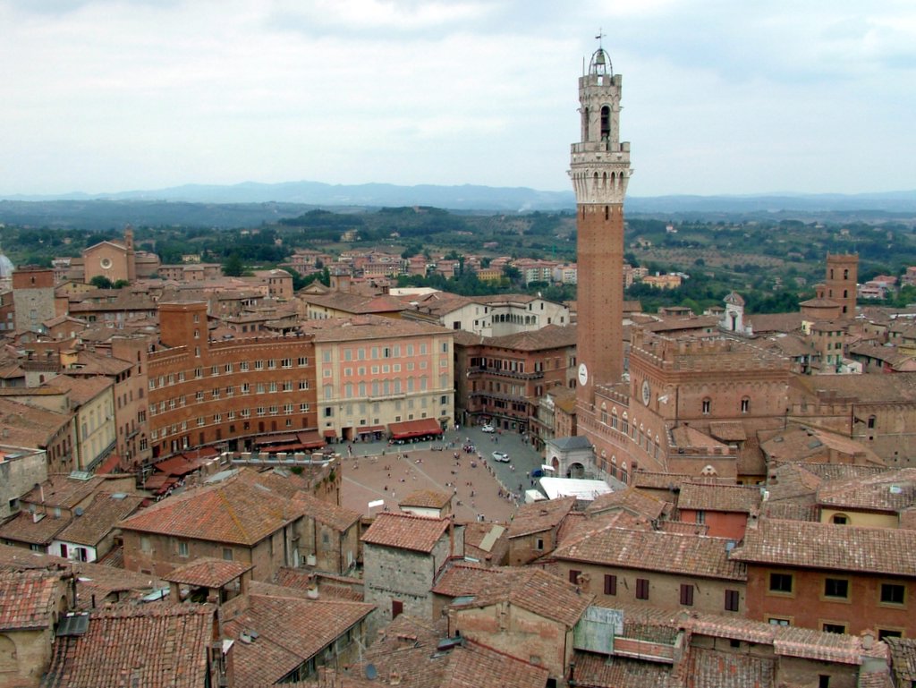 Amminsitrative: a Siena ‘festival’ di candidature