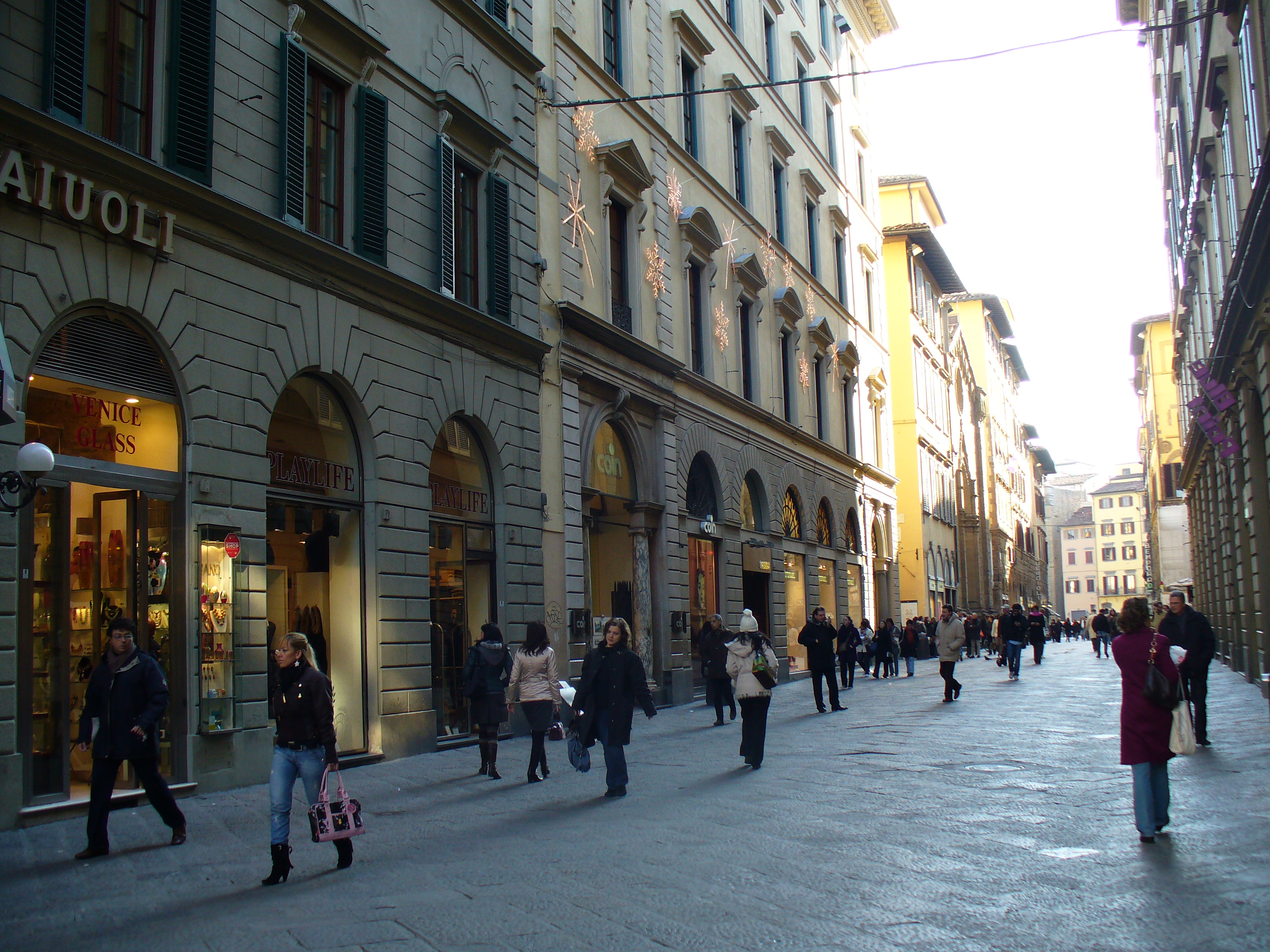 Blocco licenze, Confartigianato: “Bene proroga nel centro Unesco”