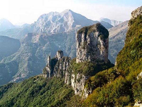 Apuane: Salviamo il Monte Procinto