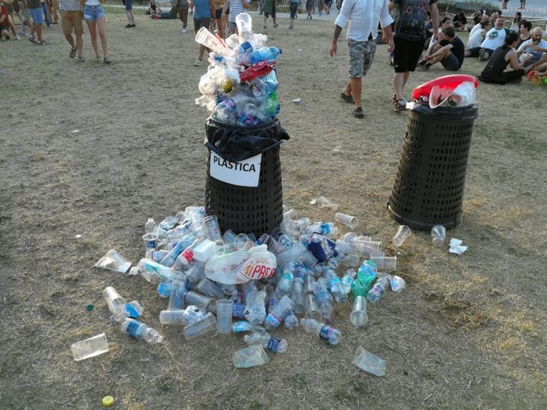 “Non è la plastica che inquina ma l’uso che ne facciamo”