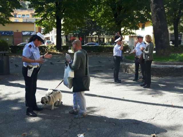 Benscavato vecchia talpa: speciale vigile di quartiere a Firenze