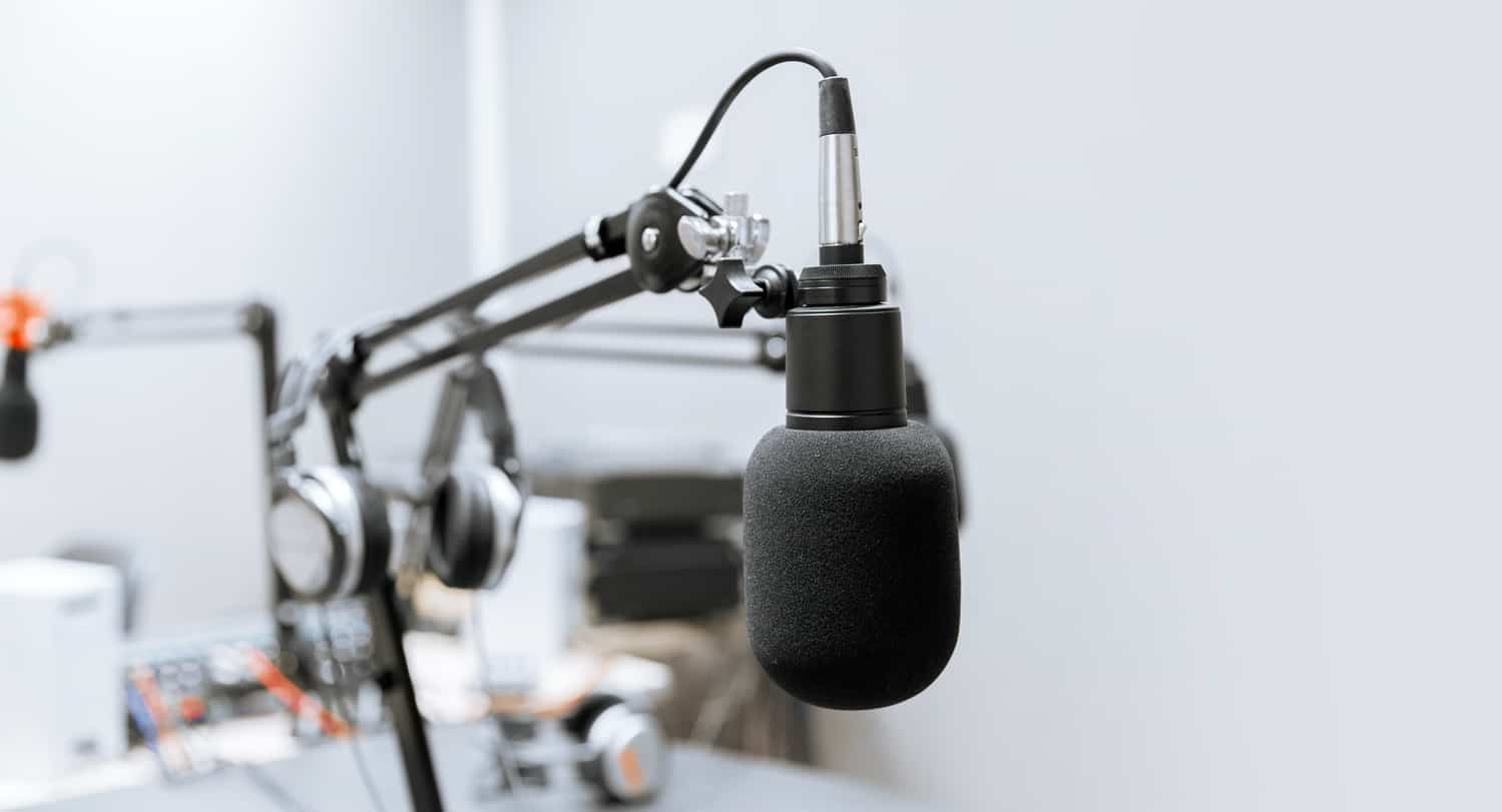 8 Tips To Podcast More Efficiently