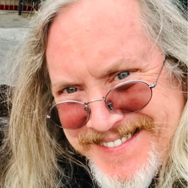 Show #969 - October 30, 2022 - &#34;The Rocking UFO Investigator&#34; with Earl Grey Anderson (1240 AM & 99.5 FM)