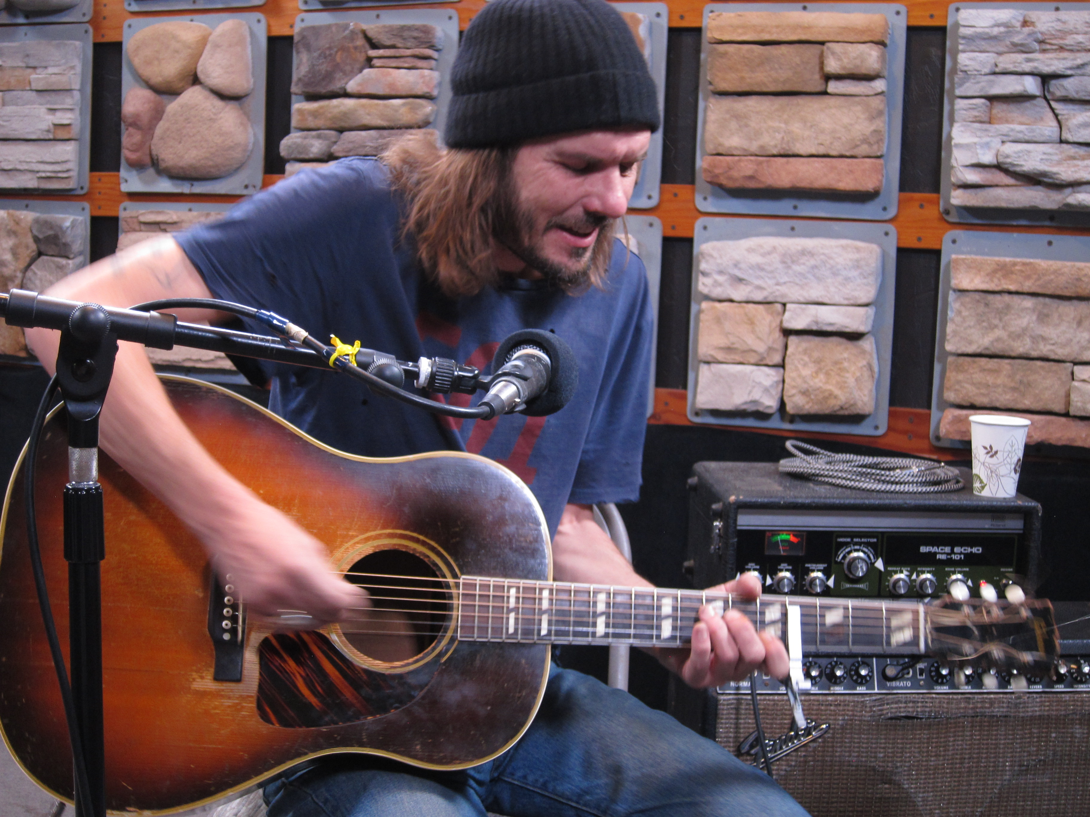 Oliver Ray – Live In Studio 2A