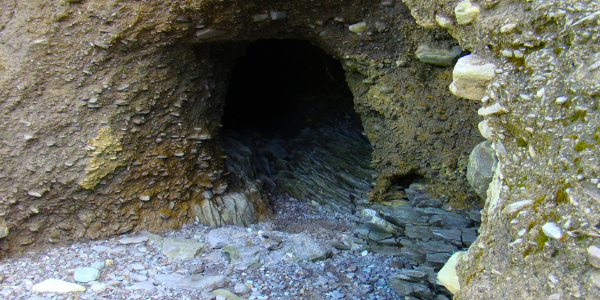 Episode 403: The Cave