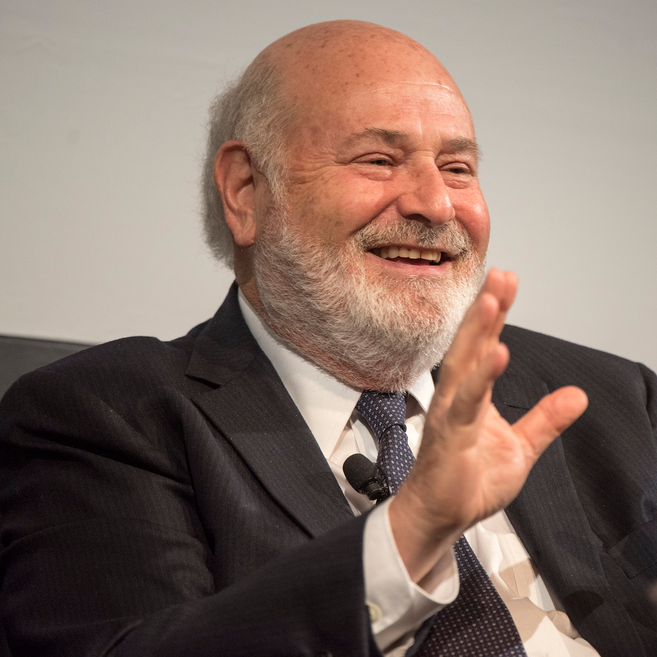 Hollywood Filmmaker Rob Reiner and Wife Found Dead in Los Angeles Home